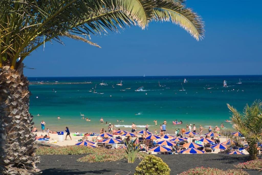 Vivienda Vacacional Casa Las Cucharas Costa Teguise Bagian luar foto