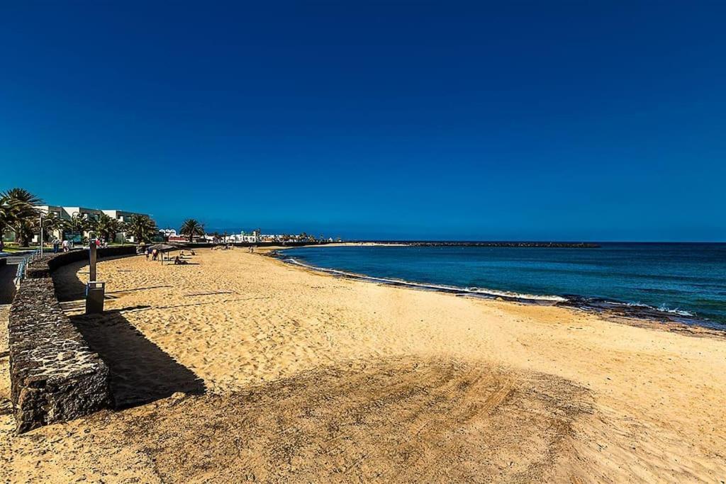 Vivienda Vacacional Casa Las Cucharas Costa Teguise Bagian luar foto