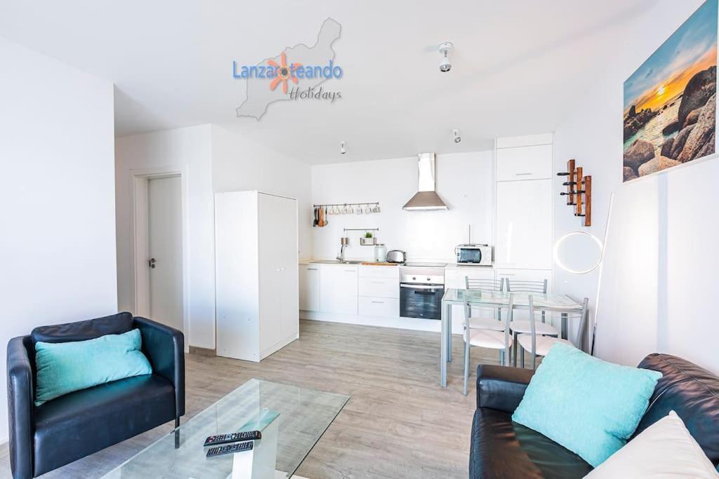 Vivienda Vacacional Casa Las Cucharas Costa Teguise Bagian luar foto
